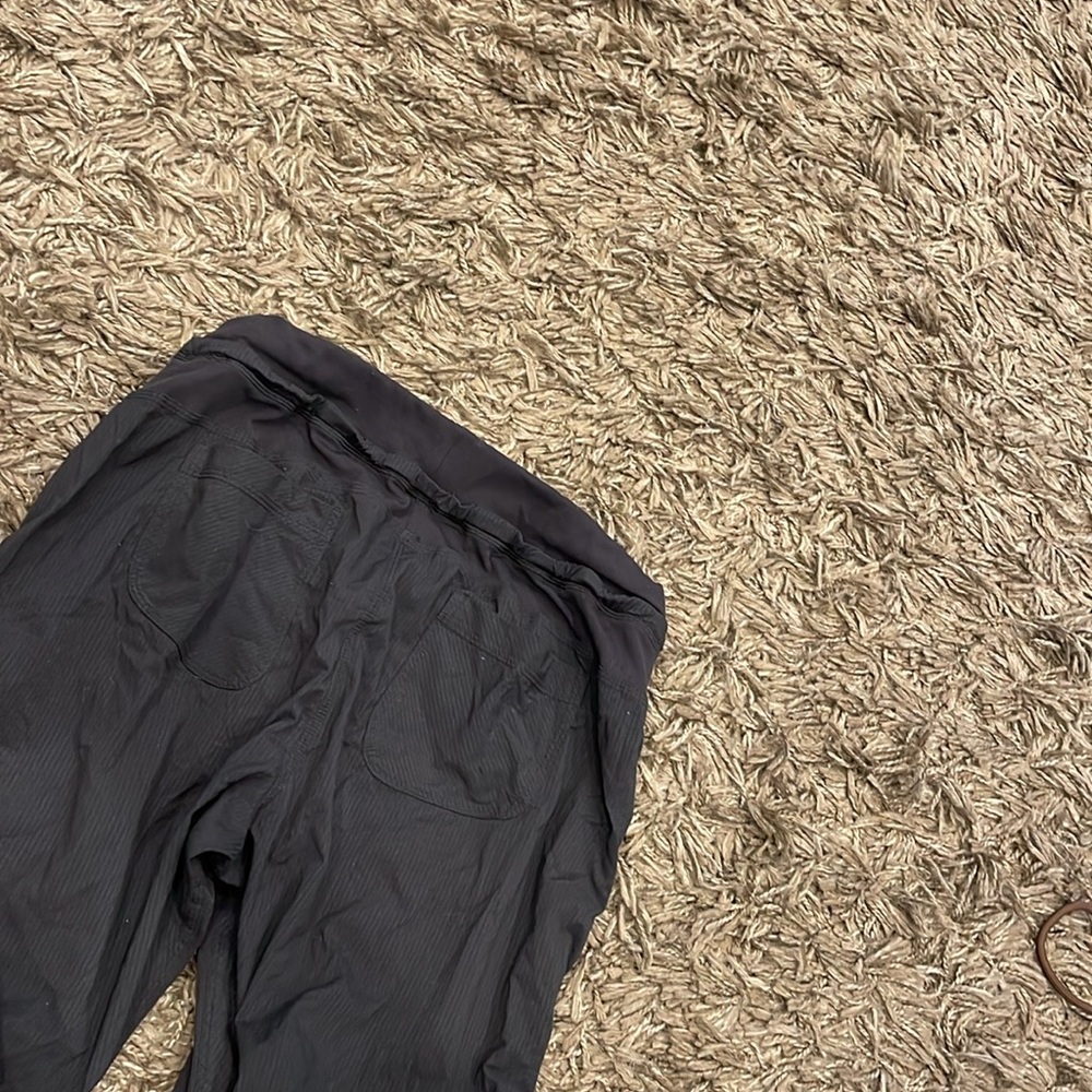 Lululemon Dance Studio Mid-Rise Crop 25” Black Size 10 - Picture 7 of 7